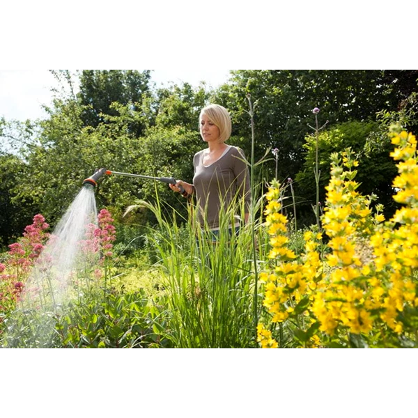 Lance Et Pistolet D'arrosage Fusil Arrosoir Comfort Gardena - Arrosage Des Suspensions Et Pots à Distance - 2 Jets Au Choix 18335-20 3 Lance Et Pistolet D'arrosage Fusil Arrosoir Comfort Gardena - Arrosage Des Suspensions Et Pots à Distance - 2 Jets Au Choix 18335-20