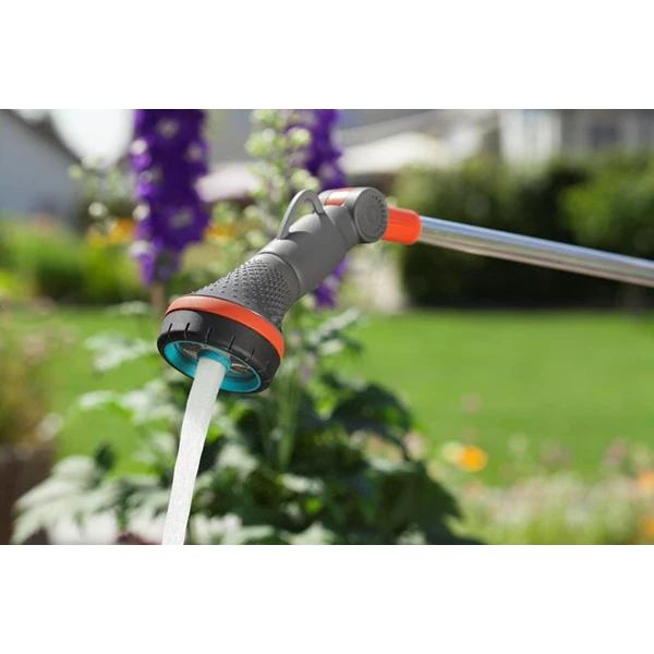 Lance Et Pistolet D'arrosage Fusil Arrosoir Comfort Gardena - Arrosage Des Suspensions Et Pots à Distance - 2 Jets Au Choix 18335-20 5 Lance Et Pistolet D'arrosage Fusil Arrosoir Comfort Gardena - Arrosage Des Suspensions Et Pots à Distance - 2 Jets Au Choix 18335-20 – Image 3
