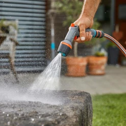 Lance Et Pistolet D'arrosage Pistolet Arrosage Multi-jets Comfort EcoPulse Gardena 4 Jets Réglables -Espace vert et piscine Soldes Boutique pistolet darrosage multi jets comfort ecopulse gardena 4jets reglables fonction nettoyage 5